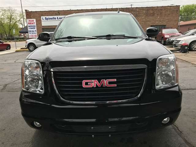 2011 GMC Yukon XL 4x4 SLT 1500 4dr SUV